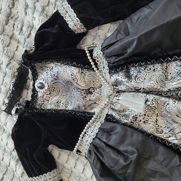 Halloween Kids Victorian Dress Black and Silver Size 4/5 Youth